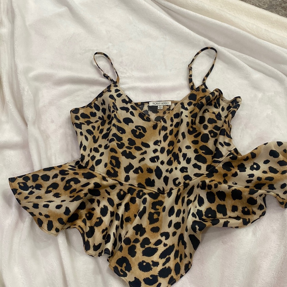 Worn once Ronny Kobo Crop Top, Brown, Animal Print, and Sleeveless with V-Neck